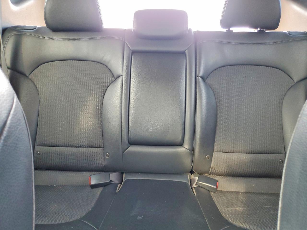 2011 HYUNDAI TUCSON