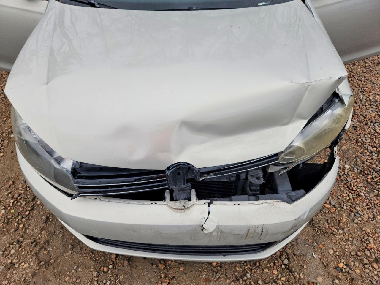 2011 VOLKSWAGEN JETTA