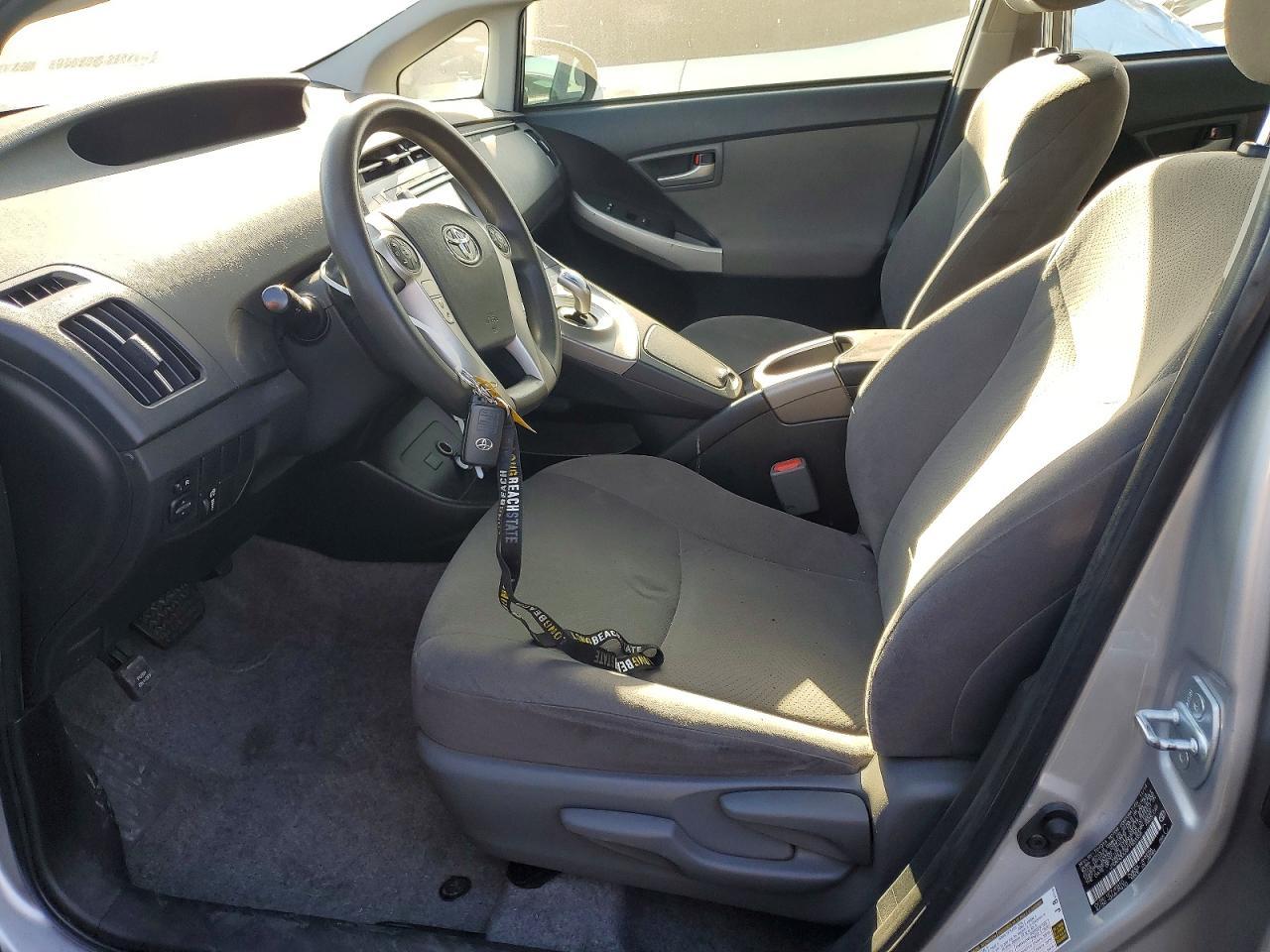 2015 TOYOTA PRIUS