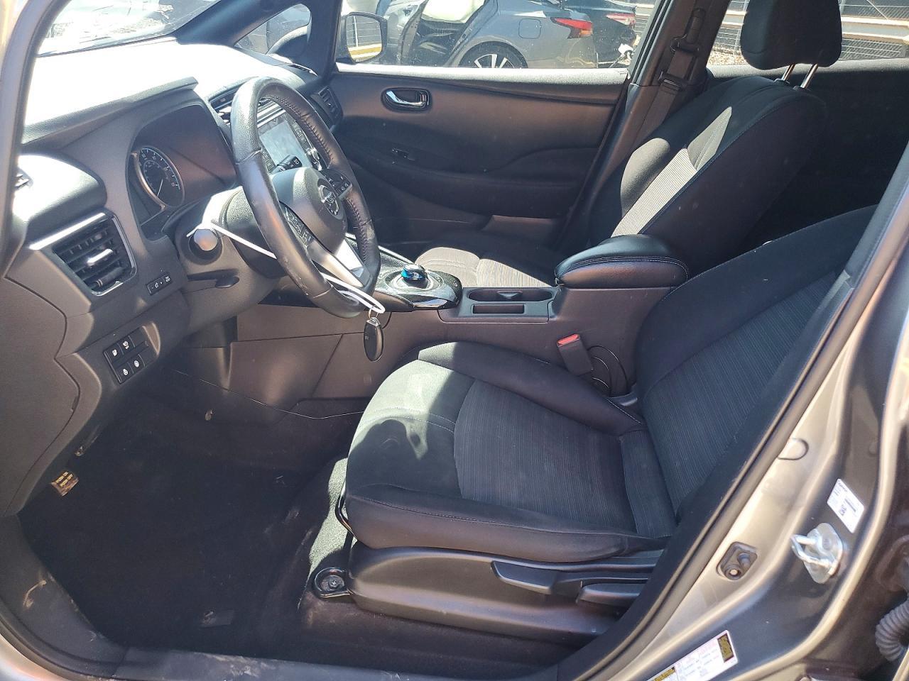2021 NISSAN LEAF
