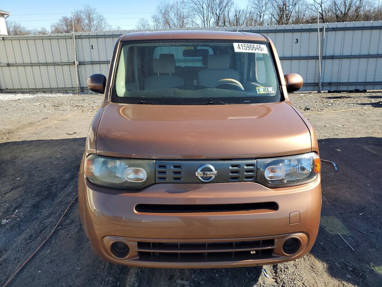 2011 NISSAN CUBE