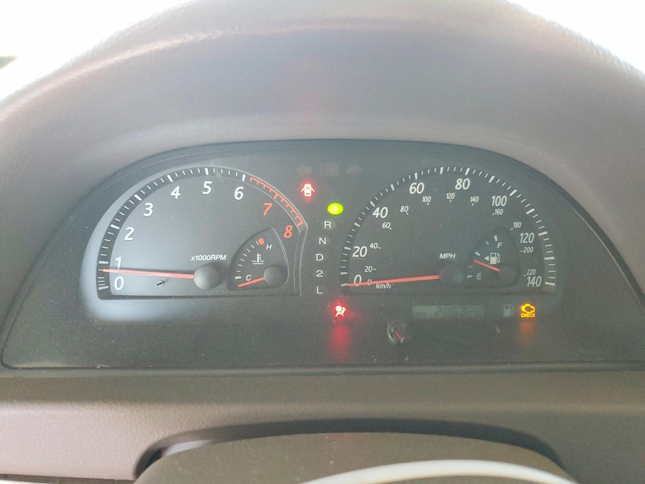 2004 TOYOTA CAMRY