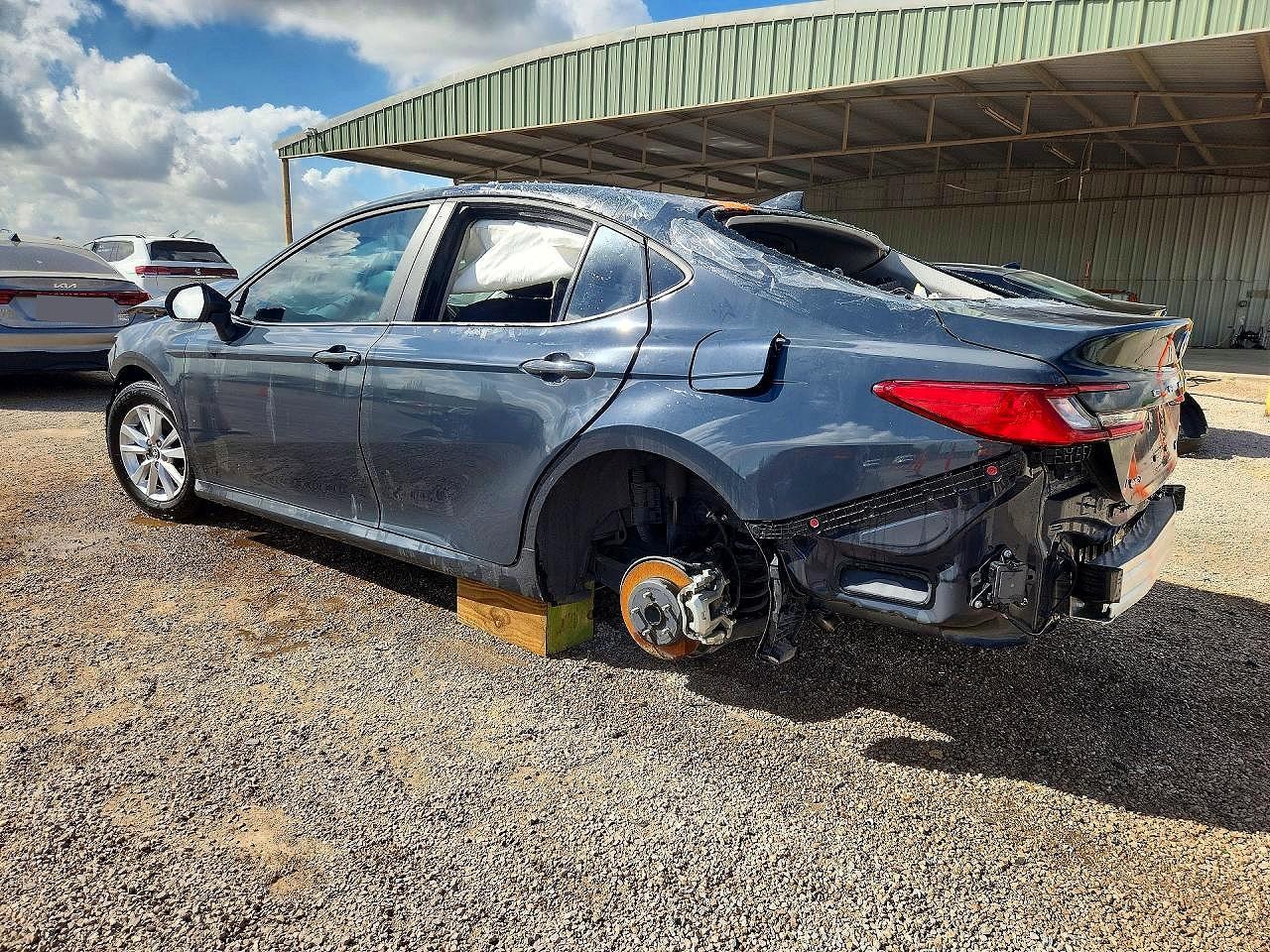 2025 TOYOTA CAMRY
