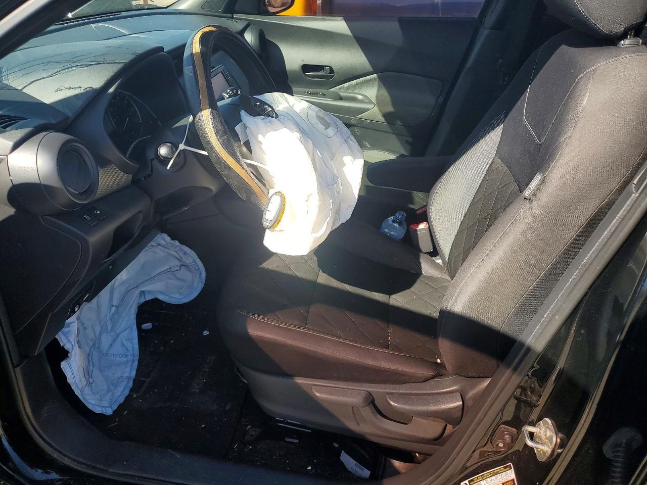 2019 NISSAN KICKS