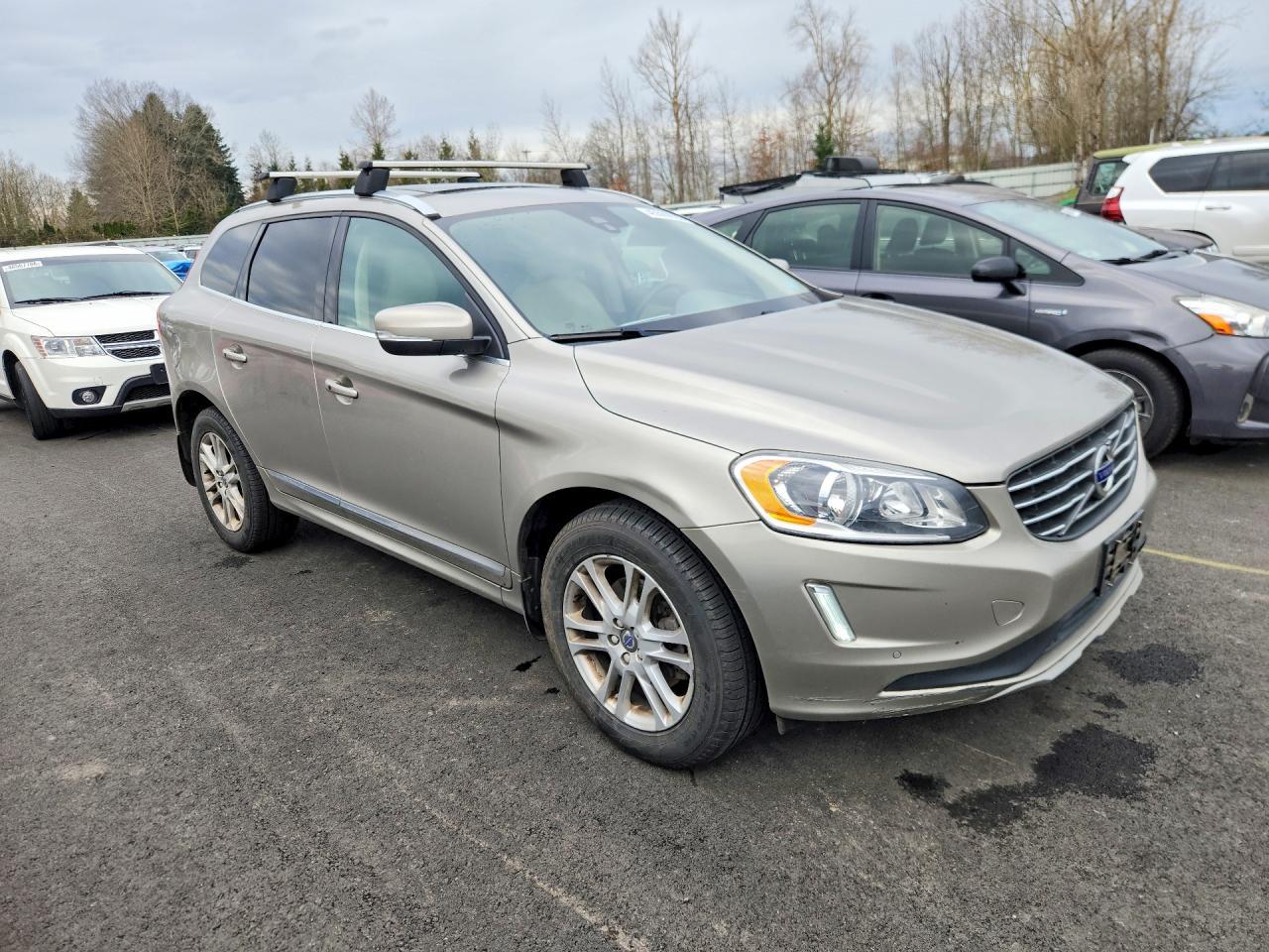 2016 VOLVO XC60