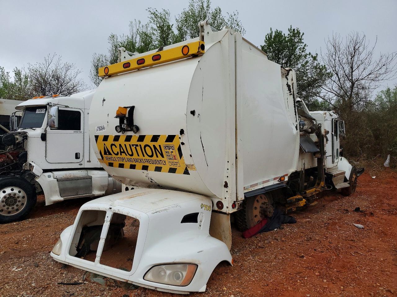 2019 KENWORTH T370