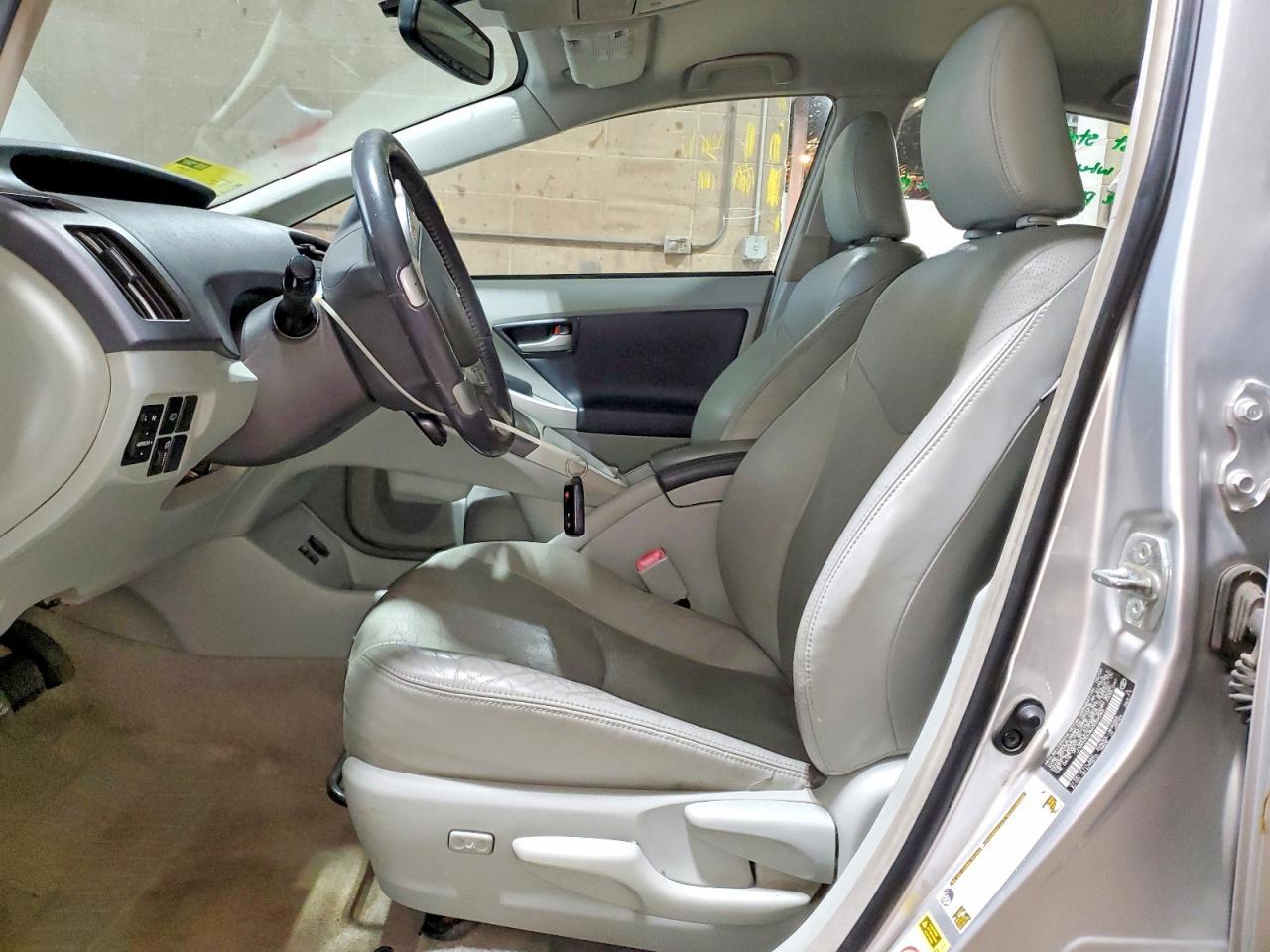 2010 TOYOTA PRIUS V