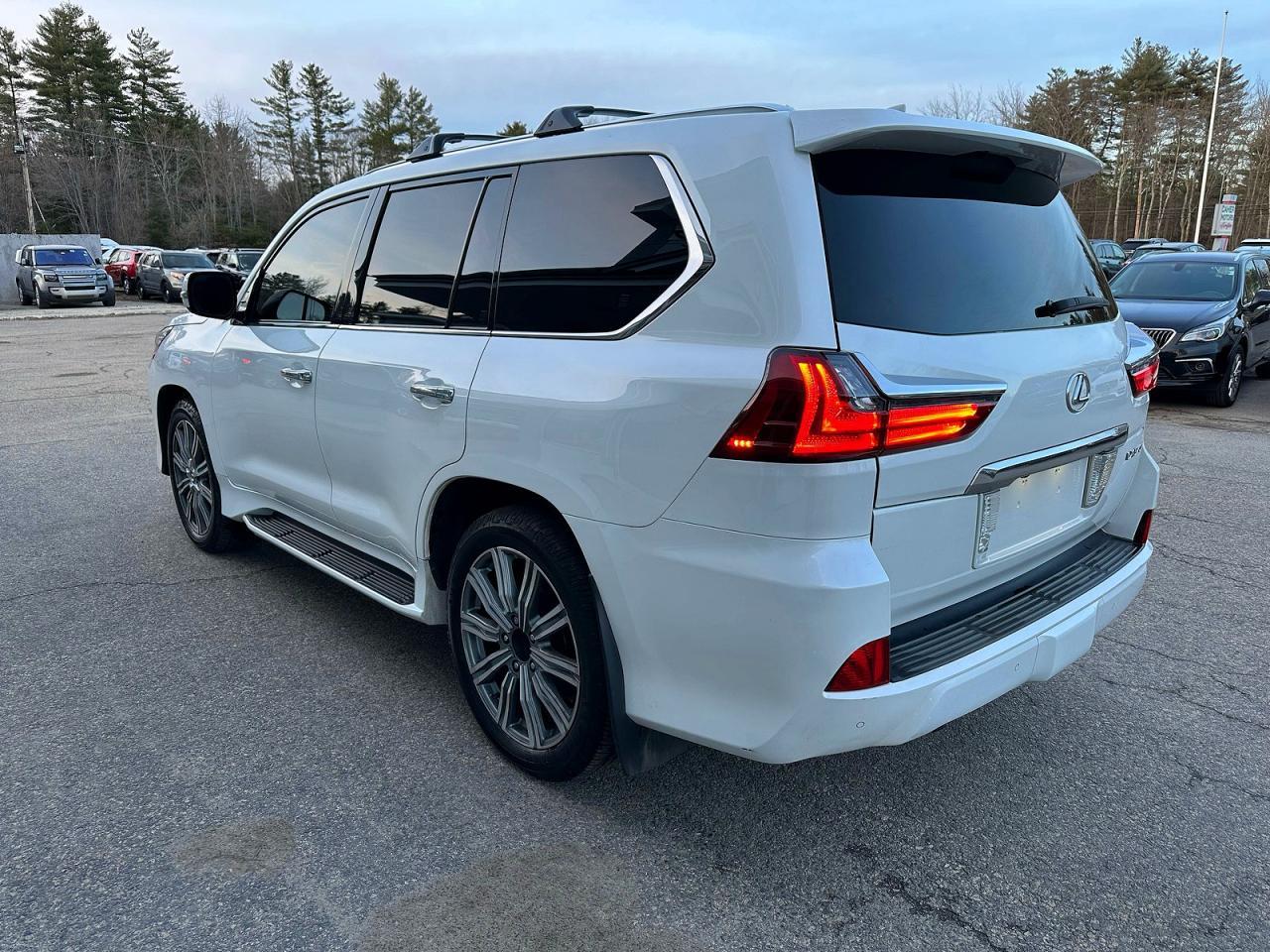 2016 LEXUS LX 570