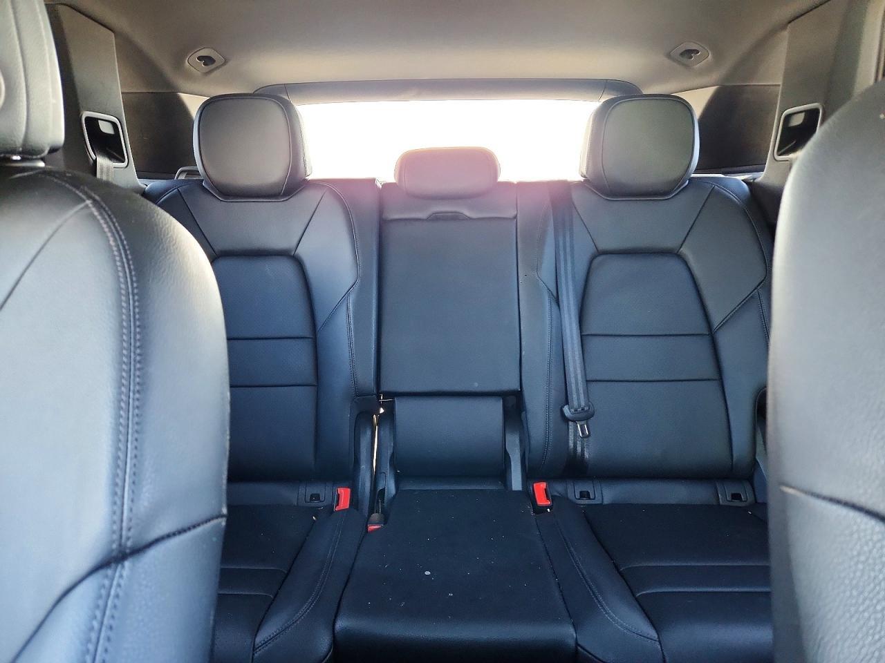 2024 PORSCHE CAYENNE