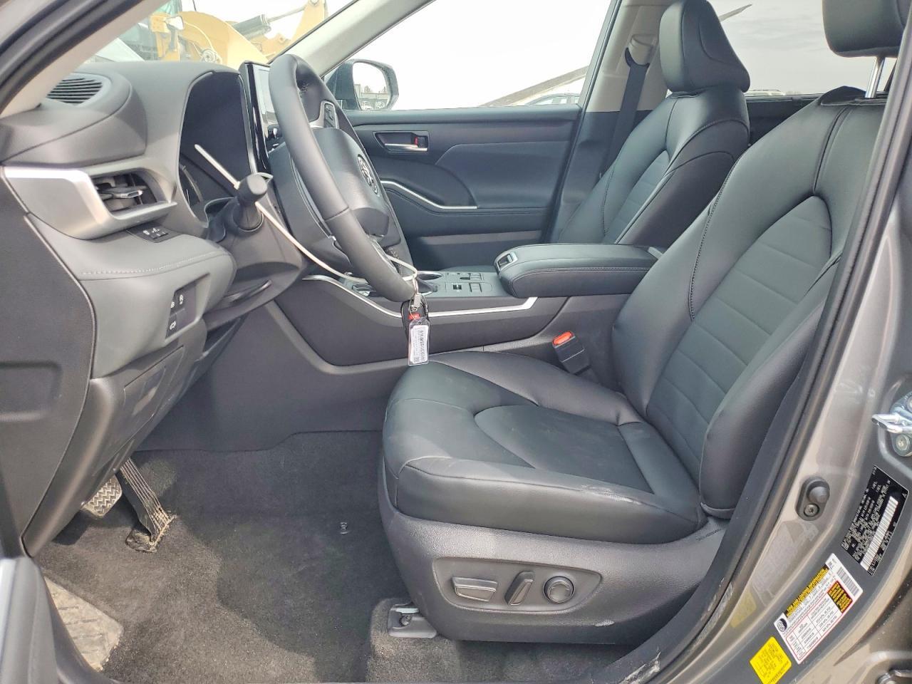 2026 TOYOTA HIGHLANDER