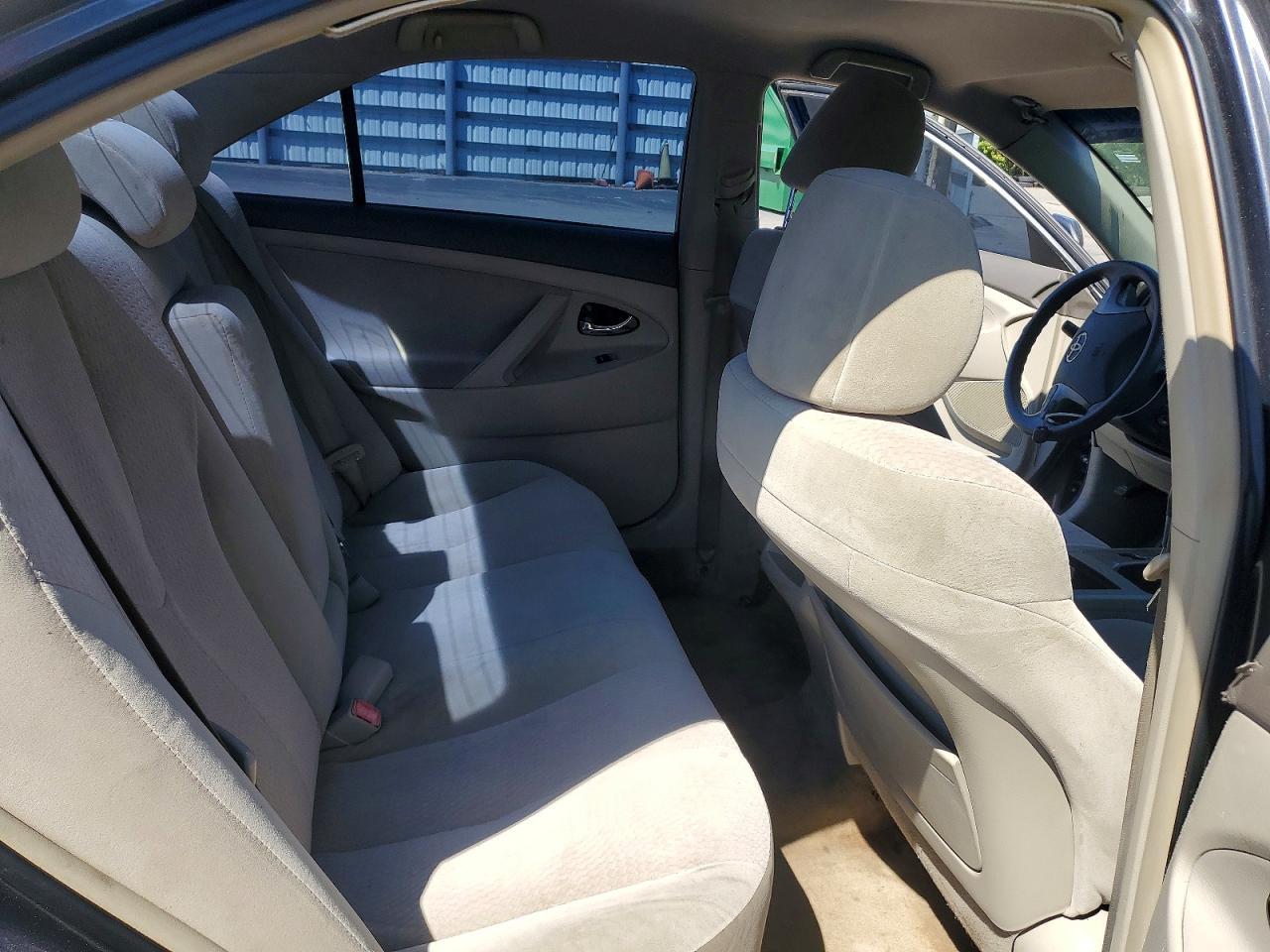 2010 TOYOTA CAMRY