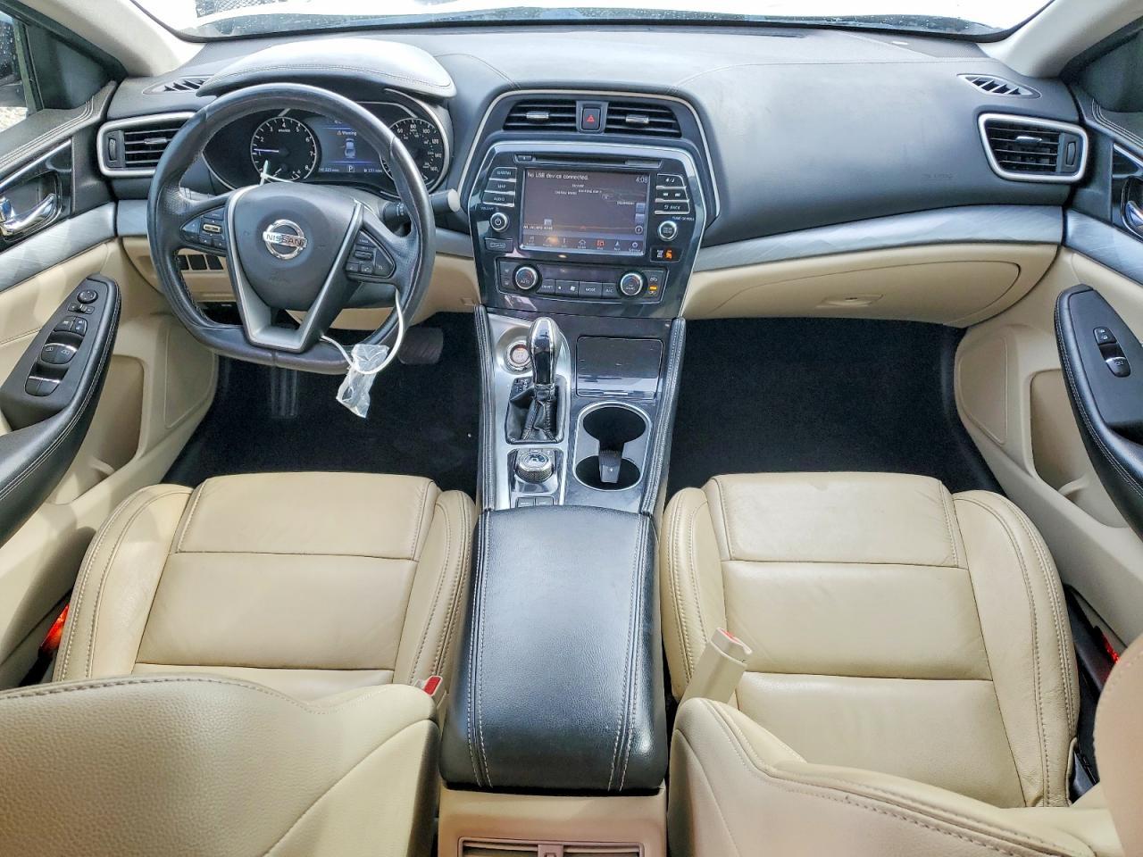 2017 NISSAN Maxima