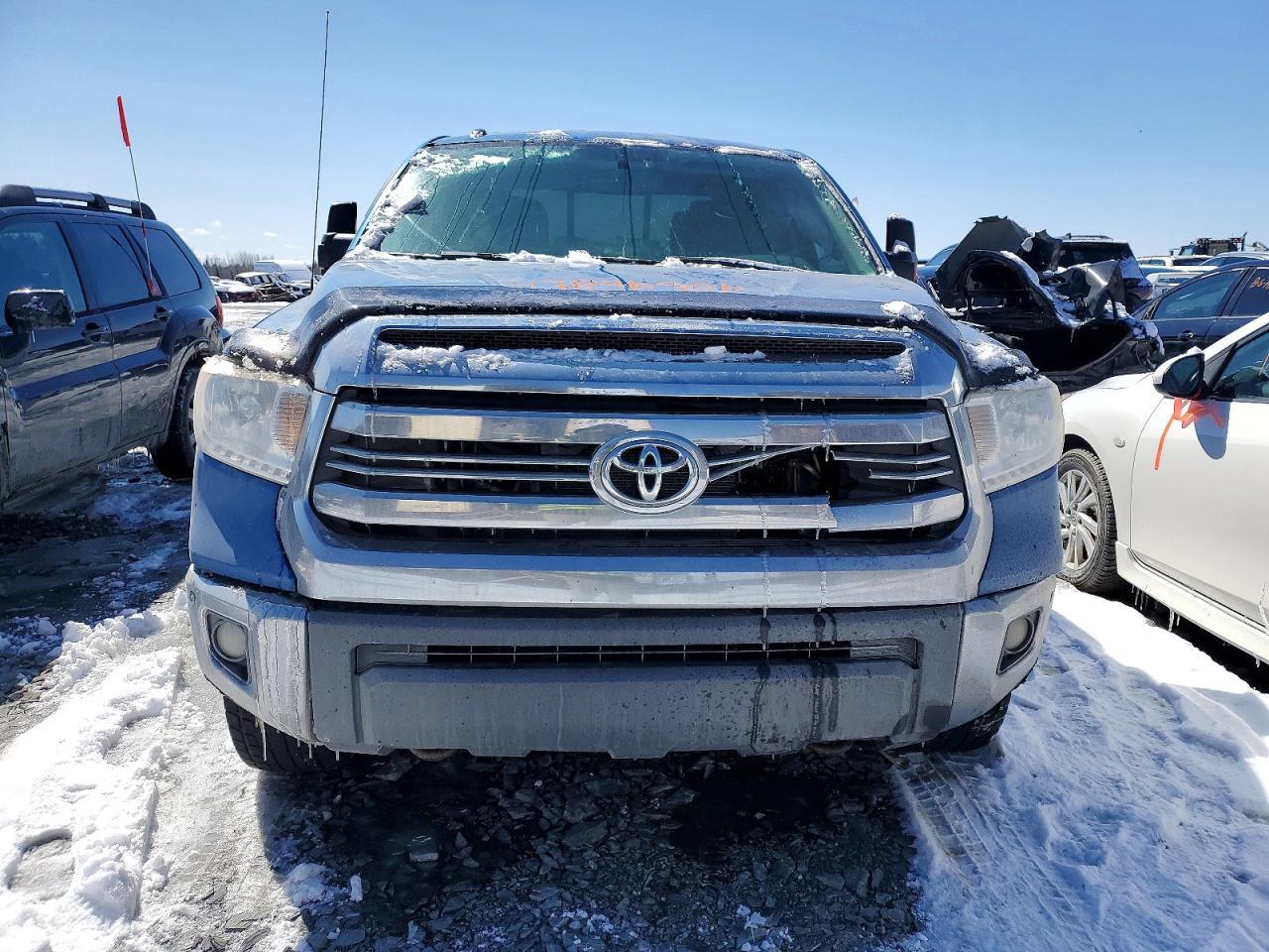 2017 TOYOTA TUNDRA
