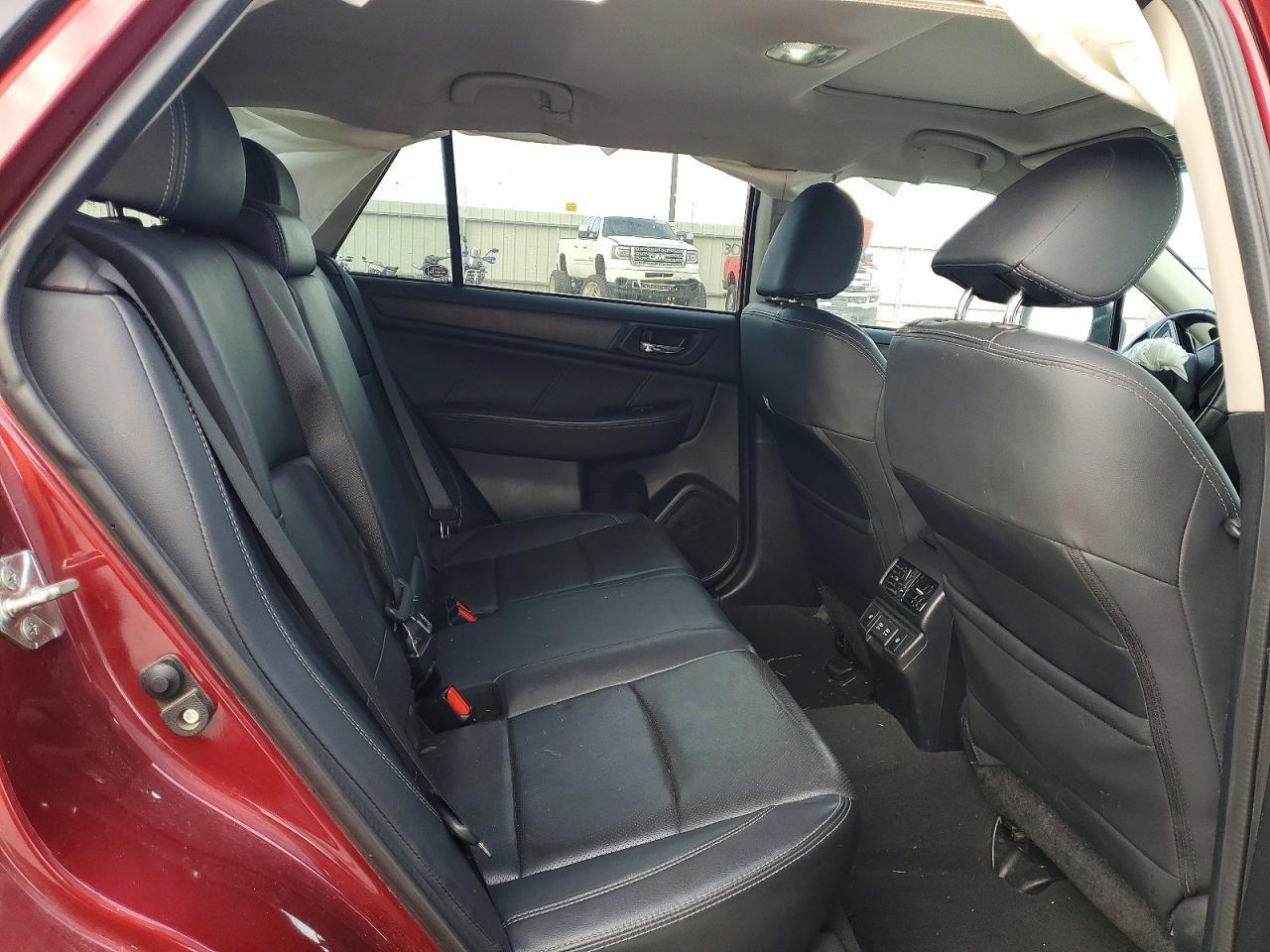 2019 SUBARU Outback