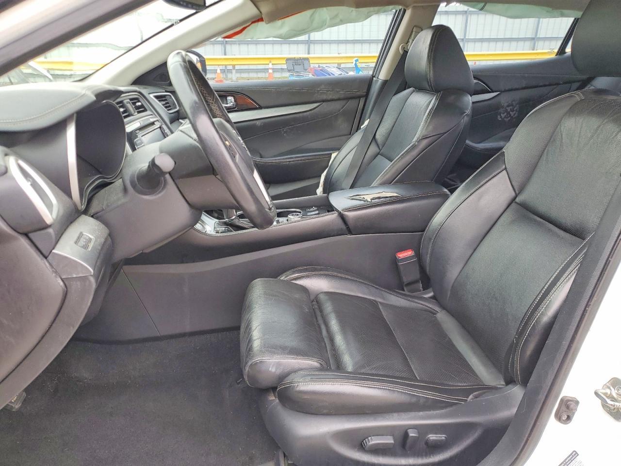 2016 NISSAN Maxima