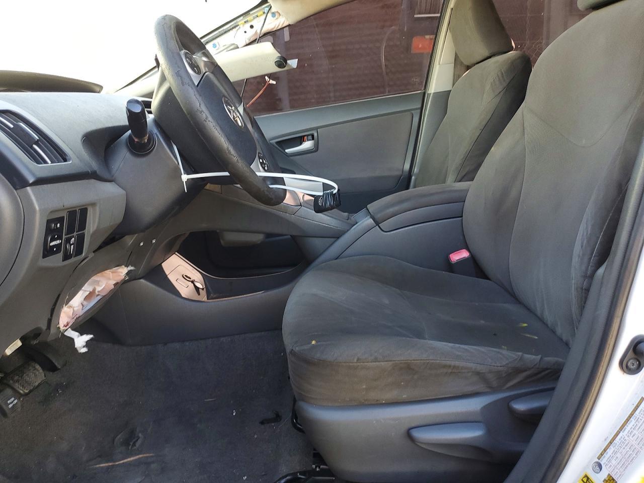 2011 TOYOTA PRIUS