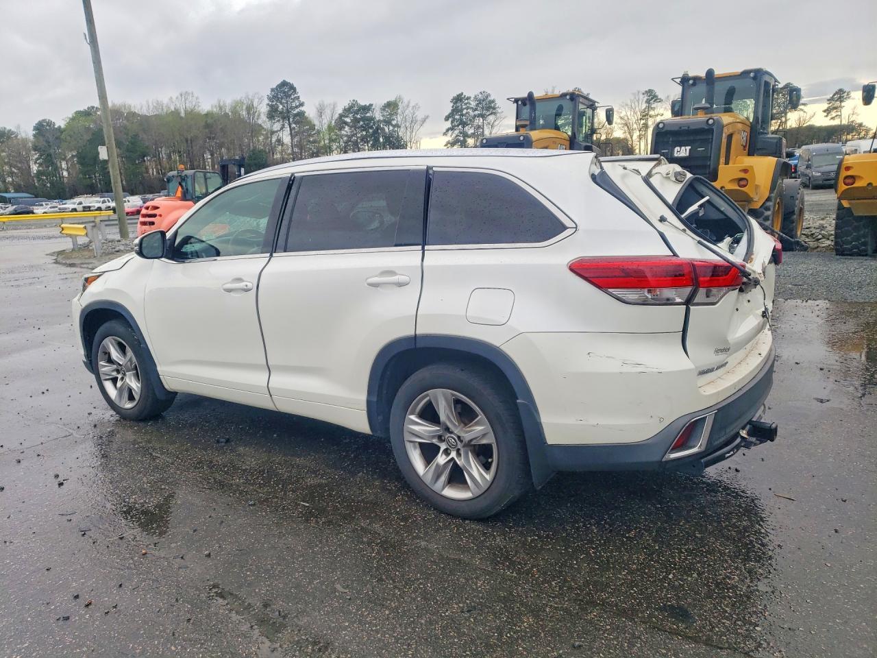 2018 TOYOTA HIGHLANDER