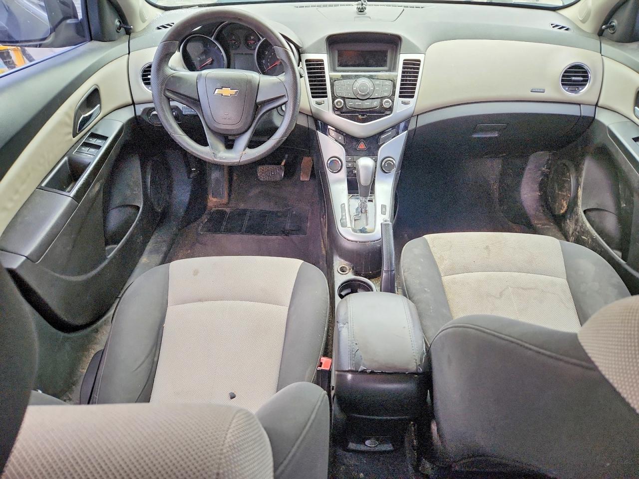2011 CHEVROLET CRUZE