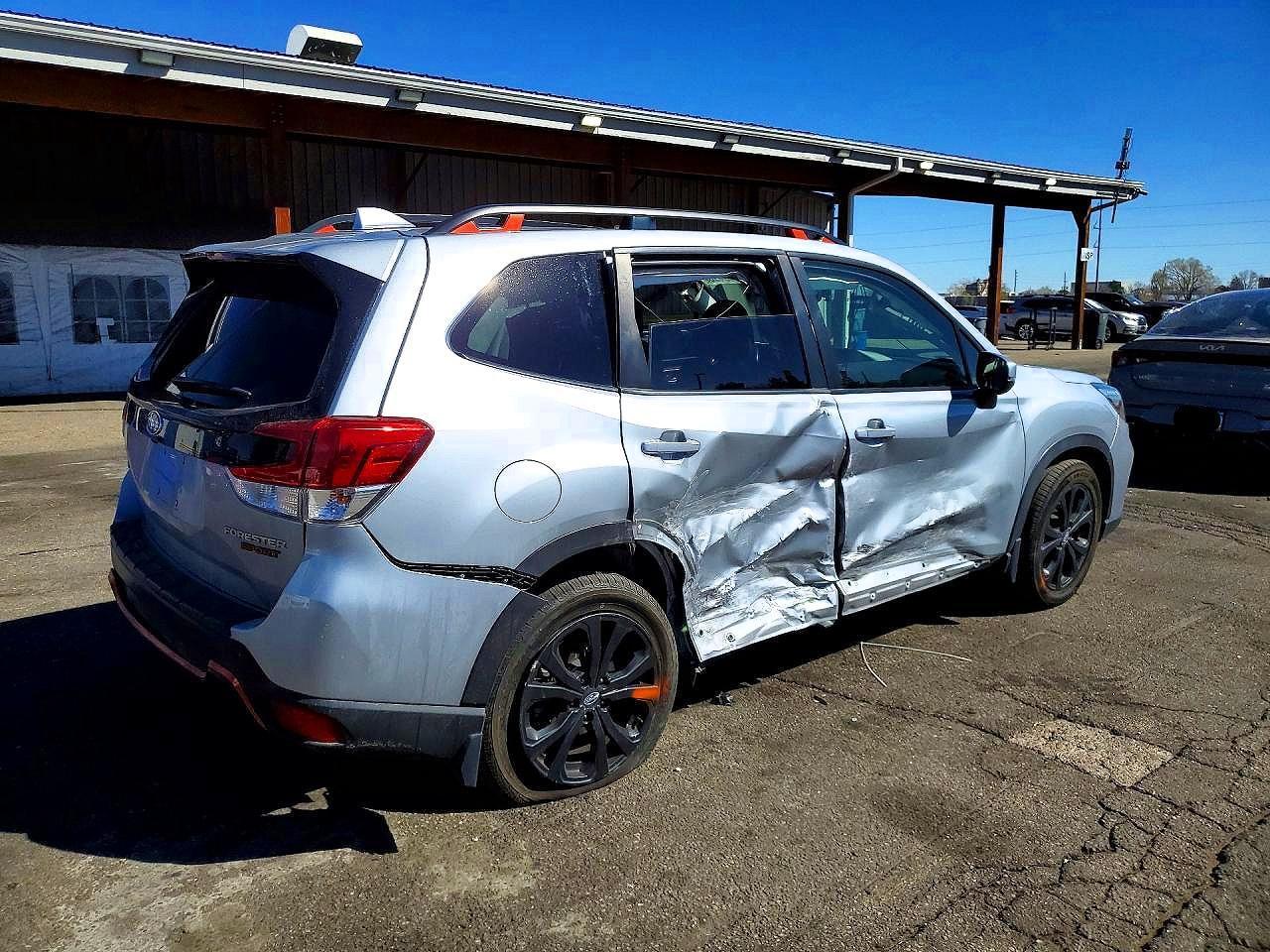 2020 SUBARU FORESTER