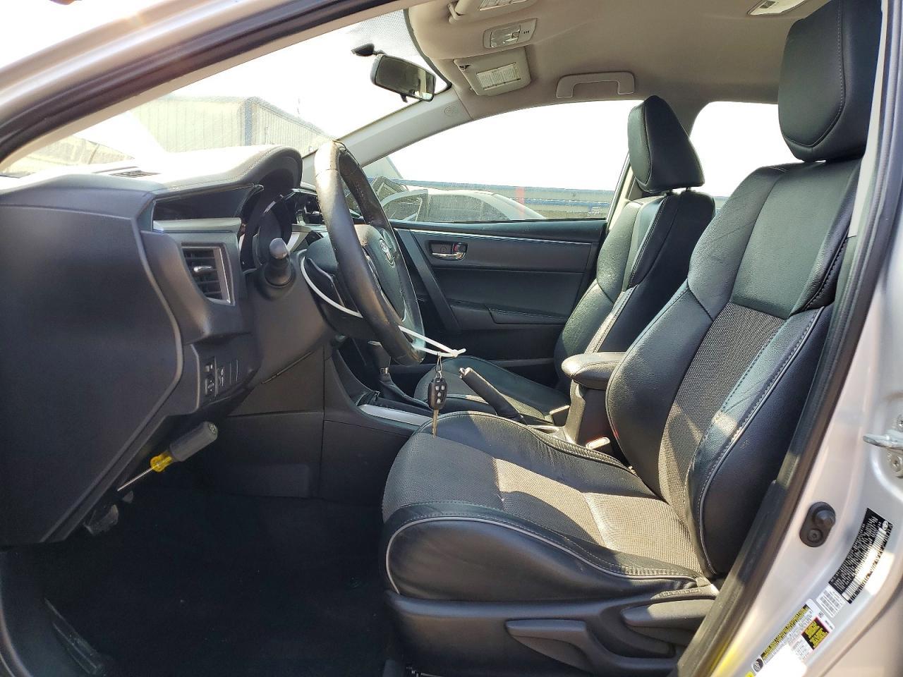 2015 TOYOTA COROLLA