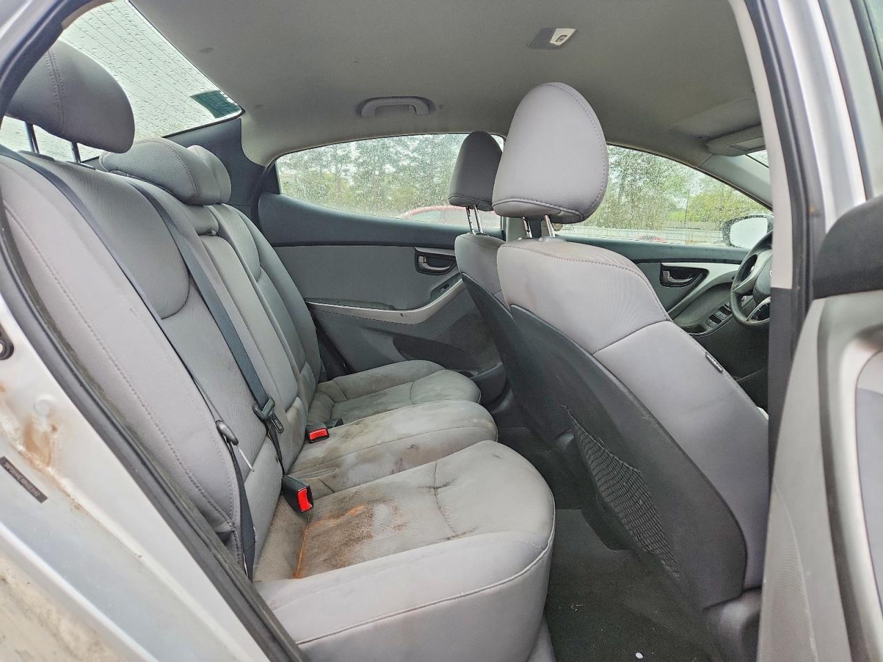 2011 HYUNDAI ELANTRA