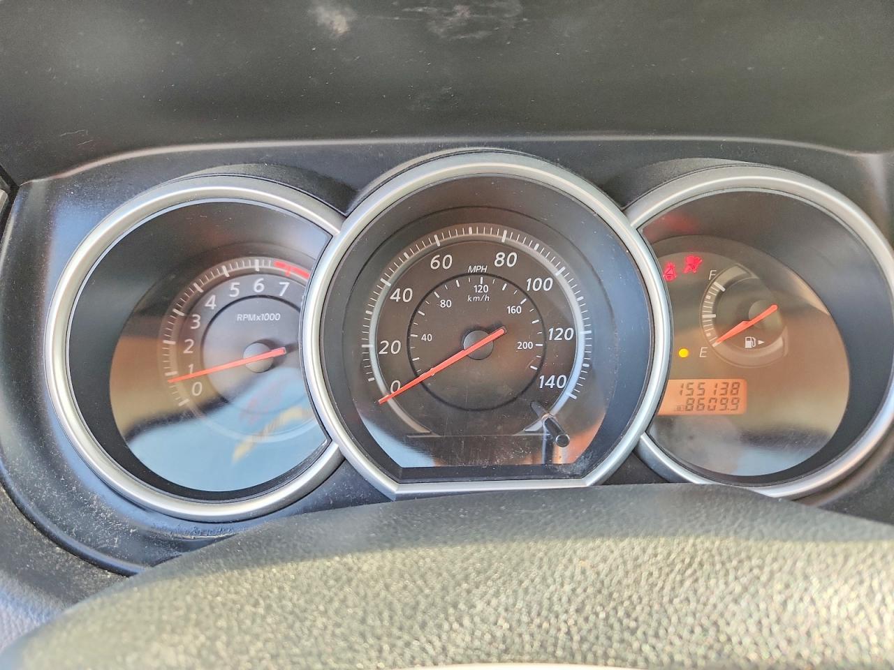 2011 NISSAN VERSA