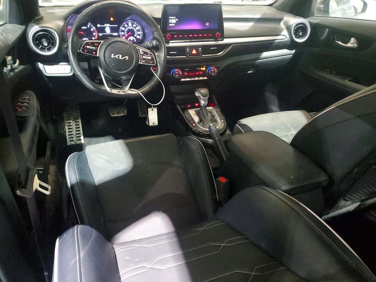 2023 KIA FORTE
