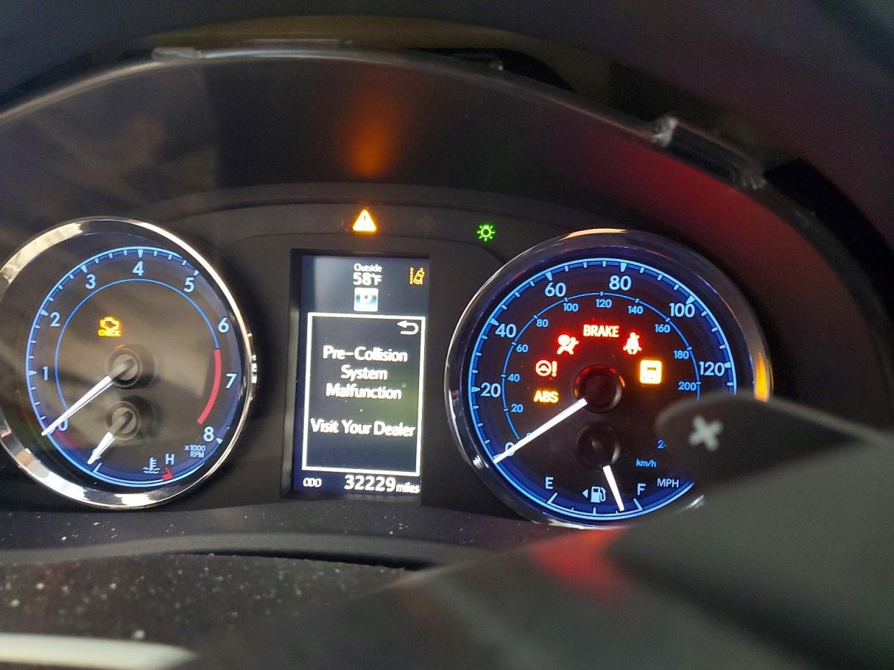 2018 TOYOTA COROLLA