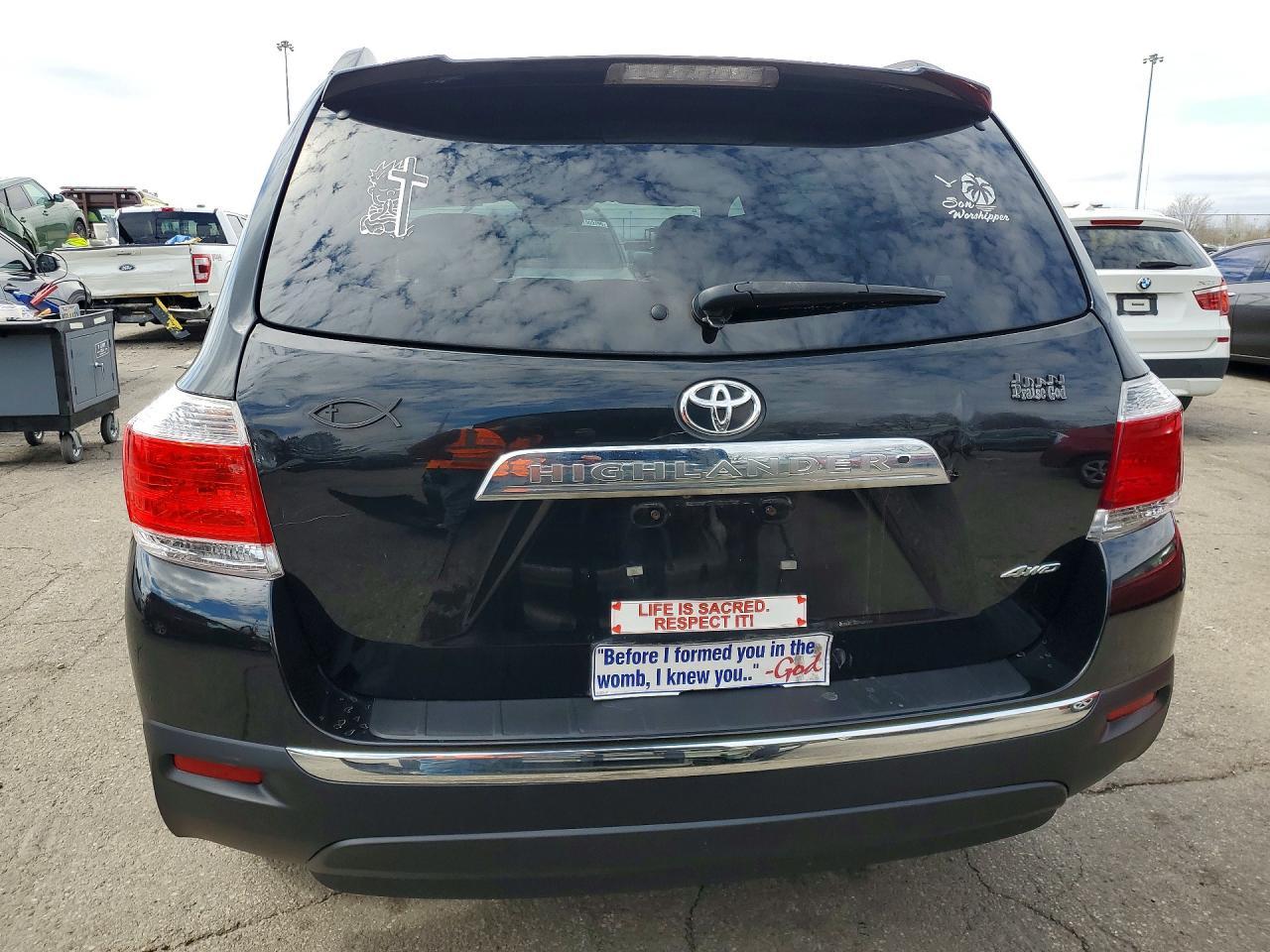 2013 TOYOTA HIGHLANDER
