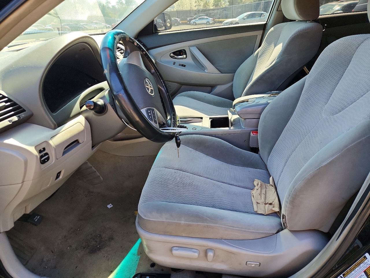2011 TOYOTA CAMRY