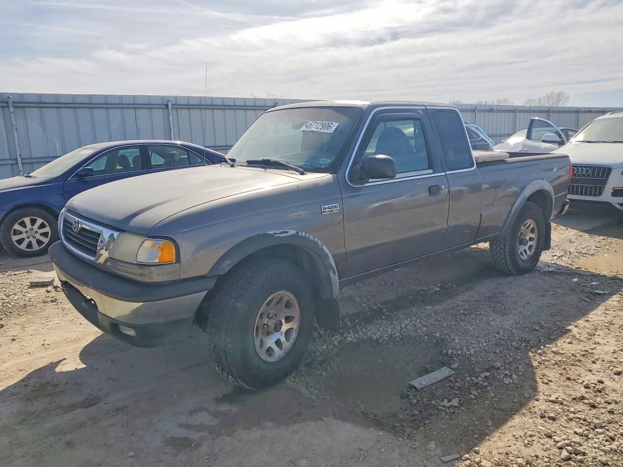 2000 MAZDA B4000