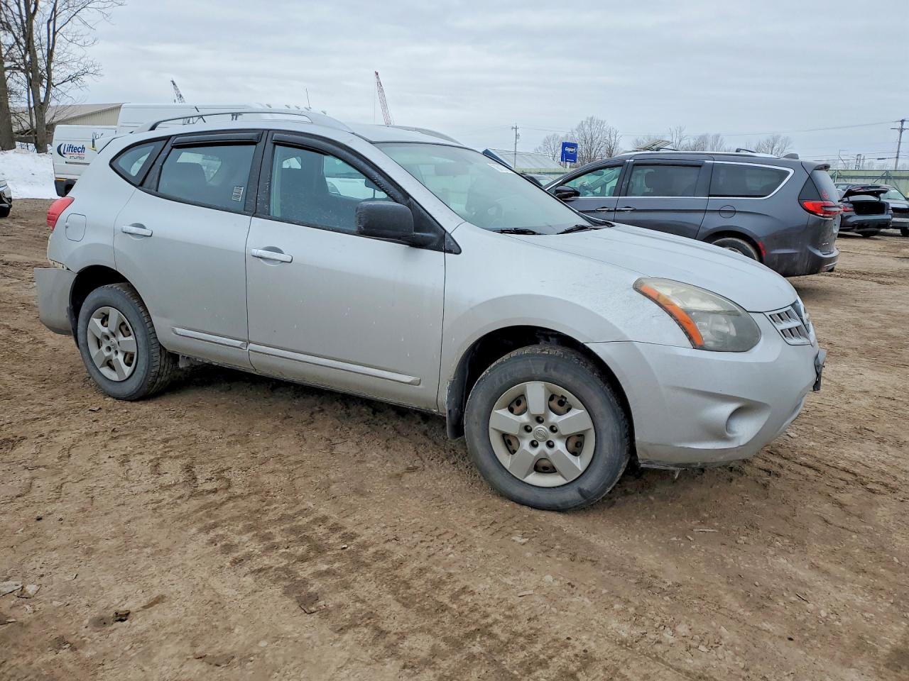 2015 NISSAN ROGUE