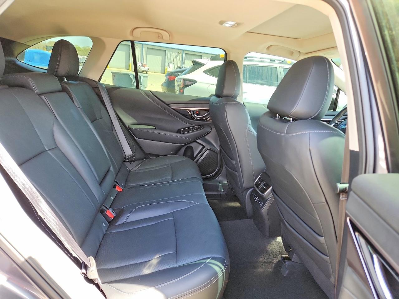2023 SUBARU Outback