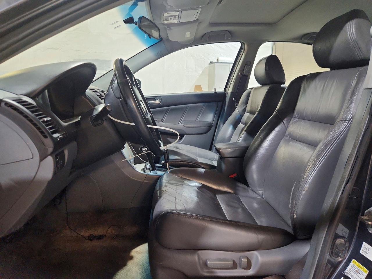 2004 HONDA ACCORD