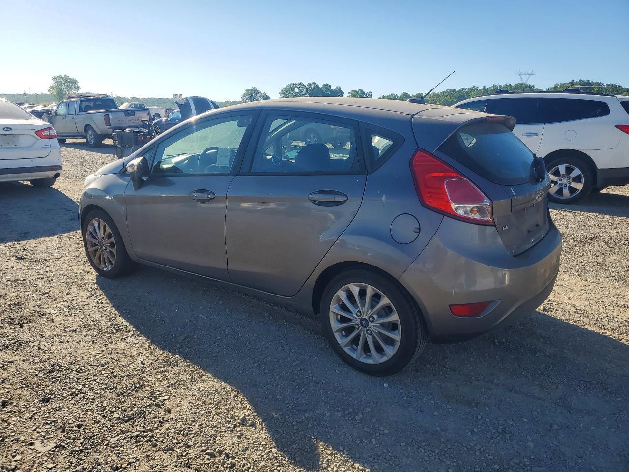 2014 FORD Fiesta