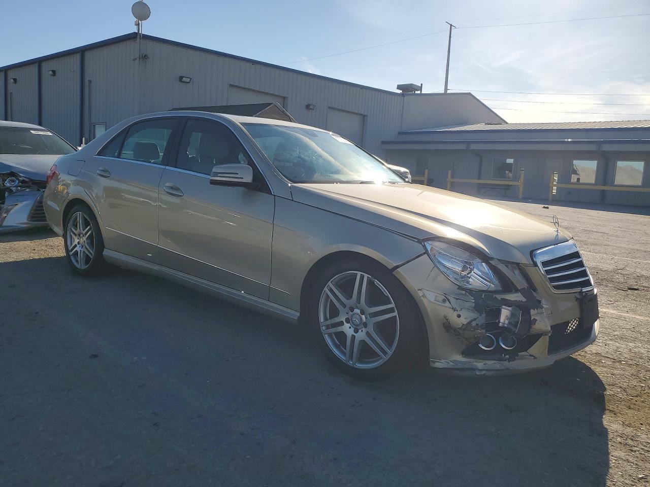 2010 MERCEDES-BENZ E-Class