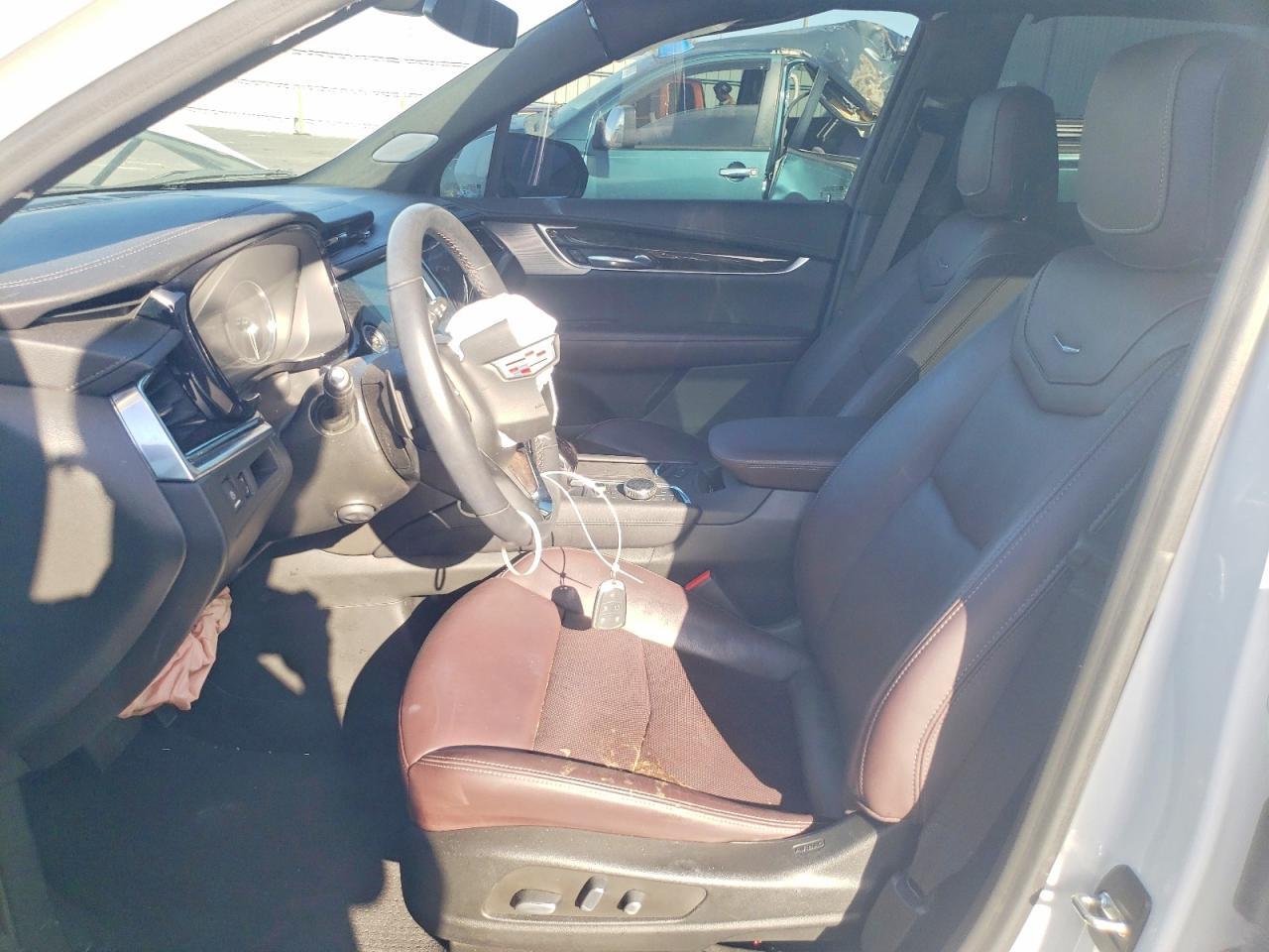 2022 CADILLAC XT6
