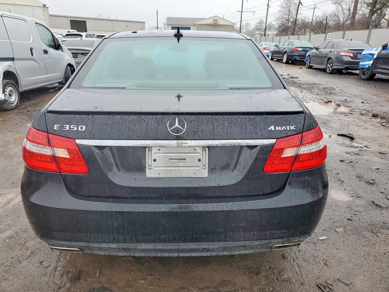 2013 MERCEDES-BENZ E-Class