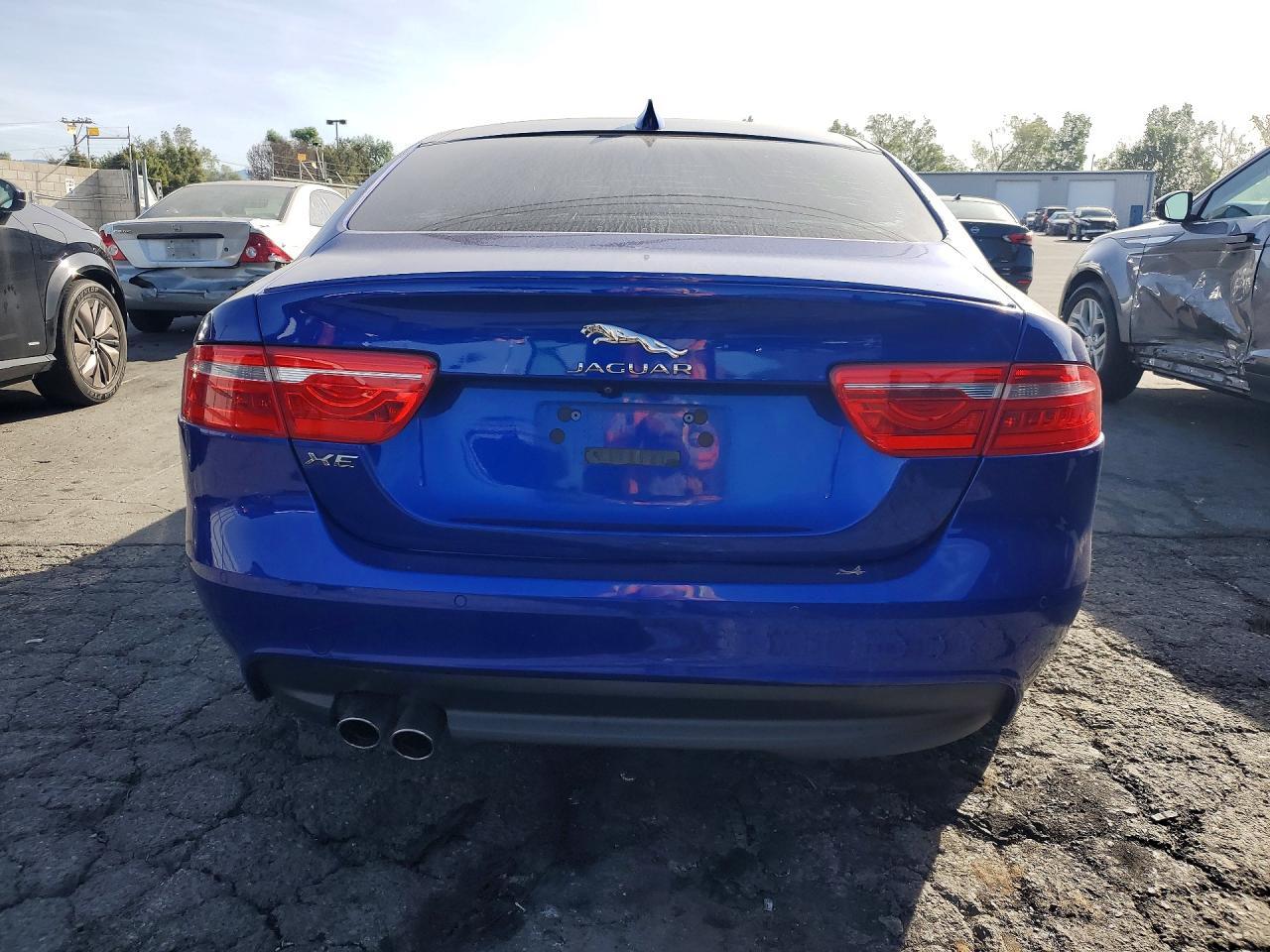 2017 JAGUAR XE