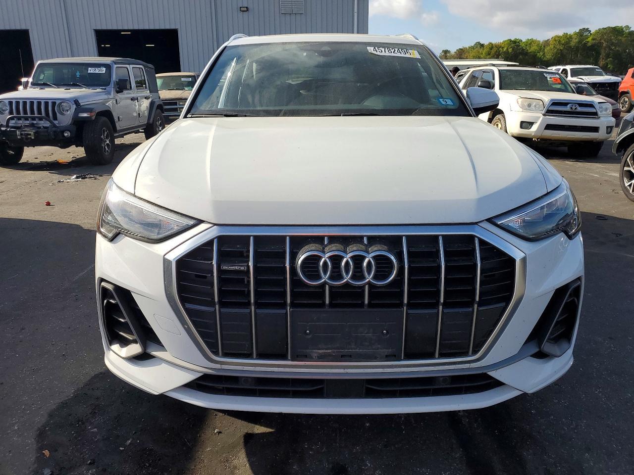 2021 AUDI Q3