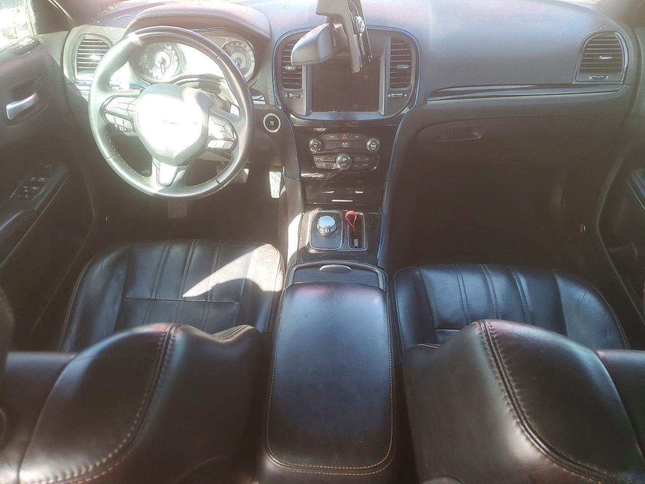 2016 CHRYSLER 300