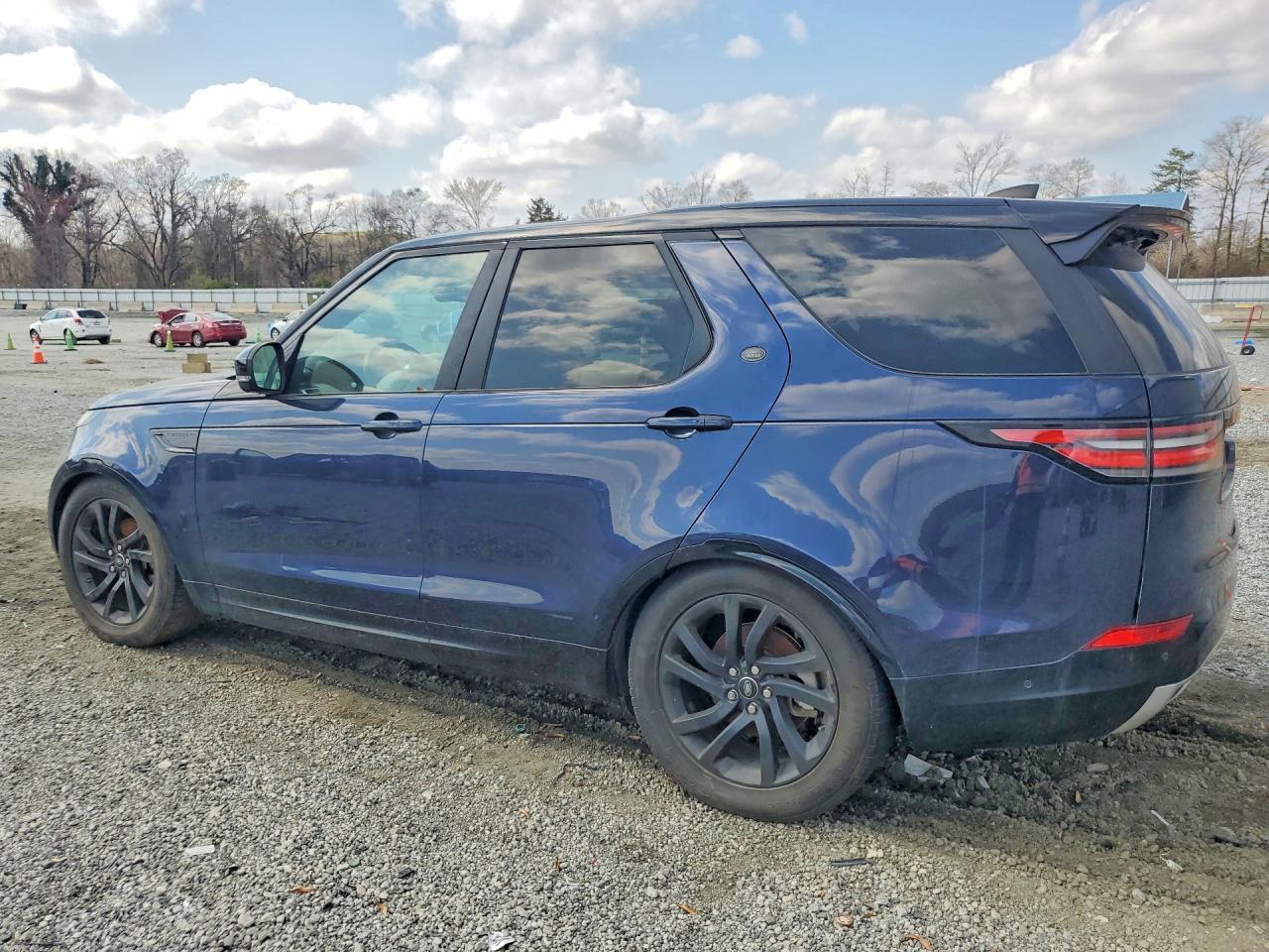 2018 LAND ROVER Discovery