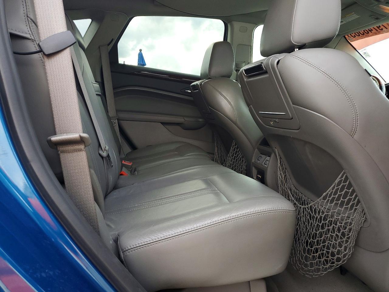 2010 CADILLAC SRX