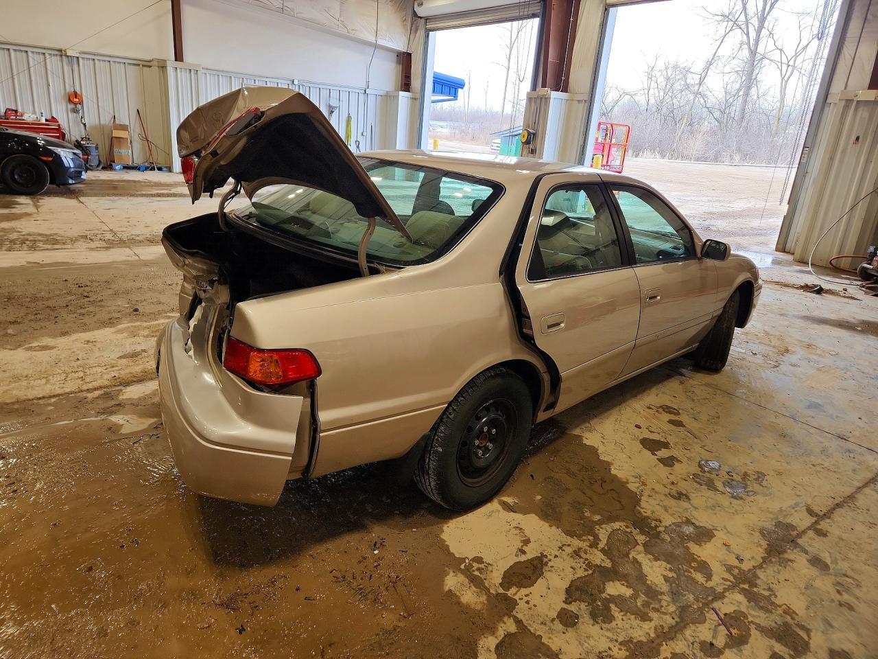 2000 TOYOTA CAMRY