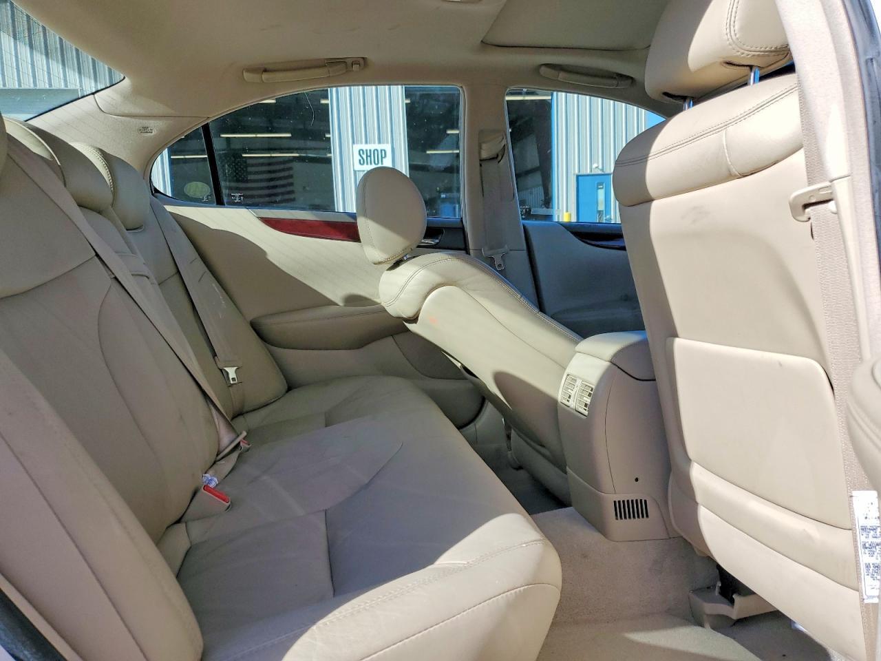 2004 LEXUS ES 330