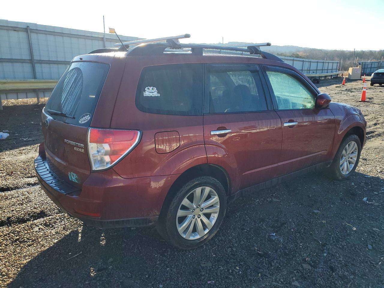 2011 SUBARU FORESTER