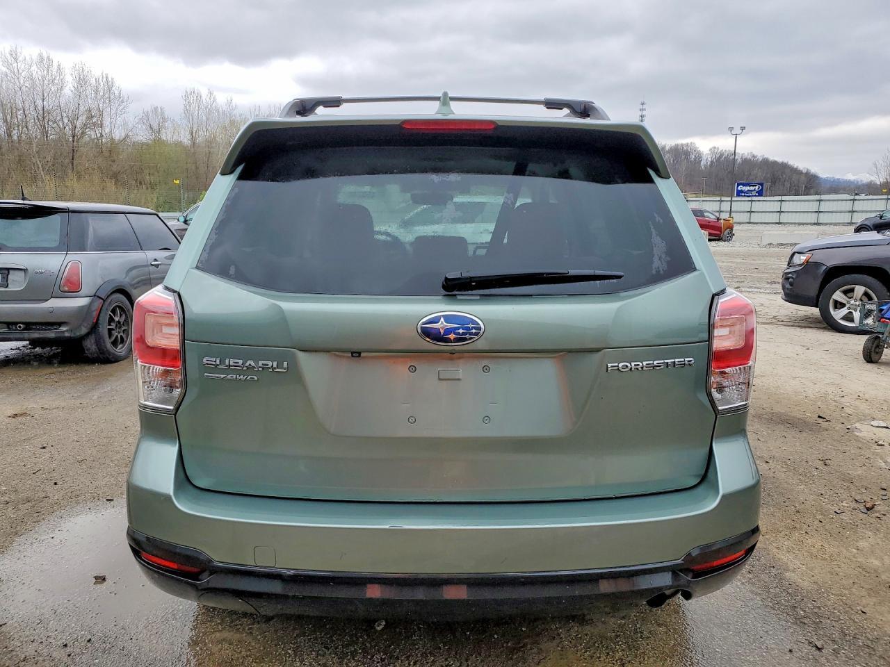 2018 SUBARU FORESTER
