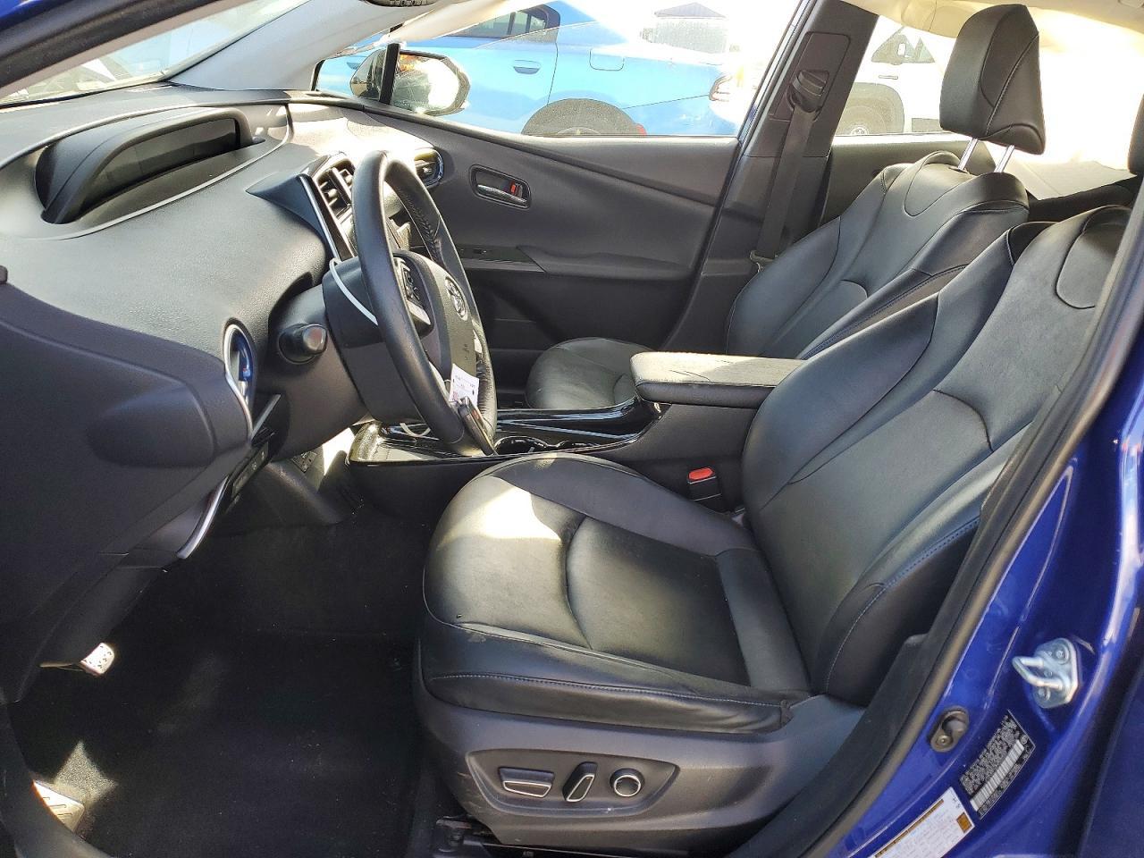 2017 TOYOTA PRIUS