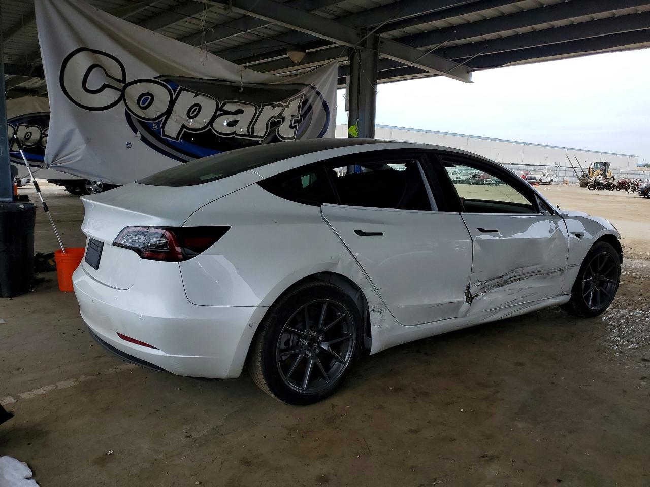 2021 TESLA MODEL 3