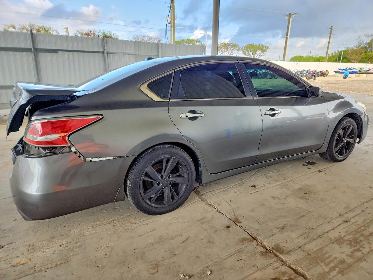 2015 NISSAN ALTIMA